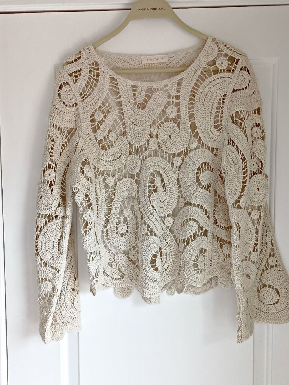 ANTHRO'S SOLITAIRE CROCHET PULLOVER TOP